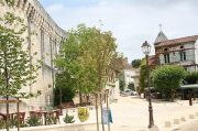 Bourdeilles Cafes