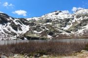 Across Lac De Melo