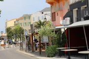 Cafes Harbourfront